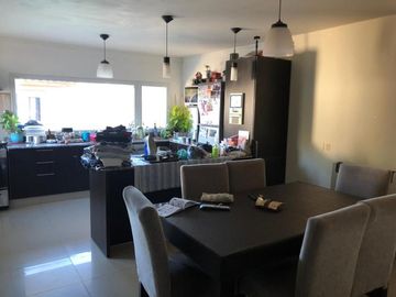 Casa en Venta o Permuta por Propiedad en Neuquén( B. Próspero Palazzo)