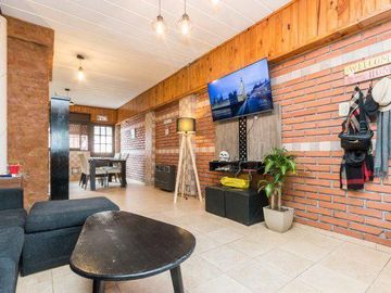 Triplex en venta - 3 Dormitorios 2 Baños - Cochera - 142Mts2 - Lomas de Zamora