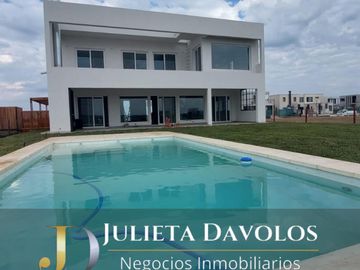 Casa a la laguna en  Venta Puertos del Lago Barrio Costas Escobar-Maschwitz