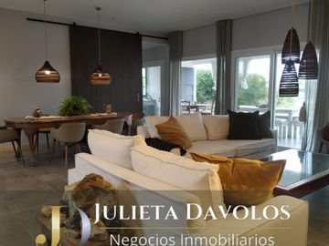Casa a la laguna en  Venta Puertos del Lago Barrio Costas Escobar-Maschwitz