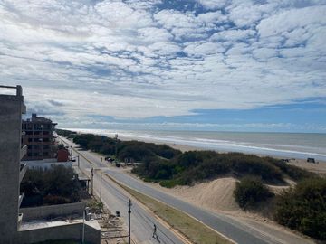 VENTA DEPARTAMENTO FRENTE AL MAR A ESTRENAR EN MAR DE AJO