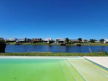 Casa en  venta al lago en Barrio San Matias, Escobar