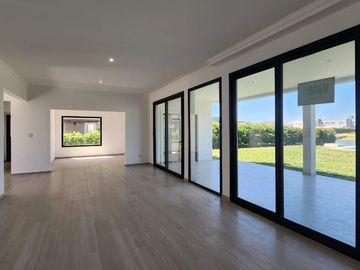 Casa en  venta al lago en Barrio San Matias, Escobar