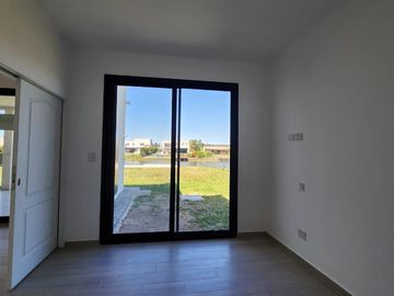 Casa en  venta al lago en Barrio San Matias, Escobar