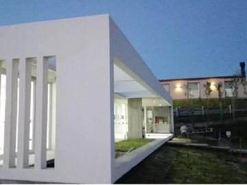 Costa Esmeralda - Casa en venta en barrio Deportiva