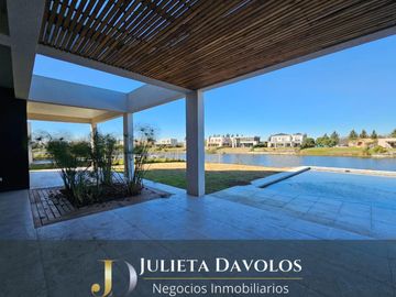 Casa a la laguna en Venta 5 Ambientes San Matias con pileta