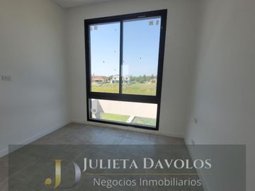 Casa a la laguna en Venta 5 Ambientes San Matias con pileta