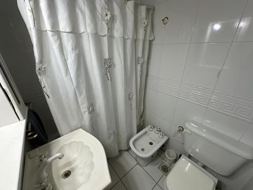 3 Dormitorios - Amplio Balcón - Centro / SE TOMAN PERMUTAS