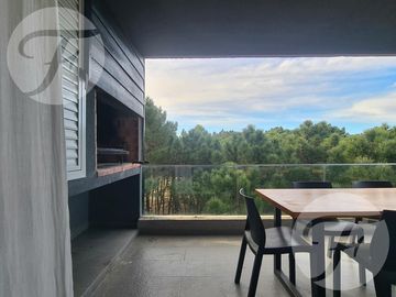 Venta en Renata Norte Pinamar I Departamento de dos dormitorios con terraza y cochera