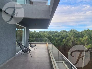 Venta en Renata Norte Pinamar I Departamento de dos dormitorios con terraza y cochera