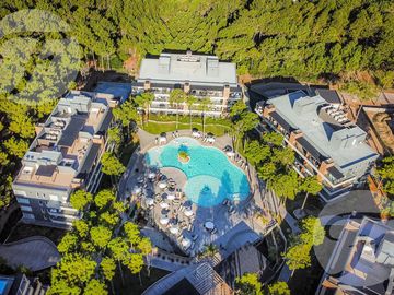 Venta en Renata Norte Pinamar I Departamento de dos dormitorios con terraza y cochera