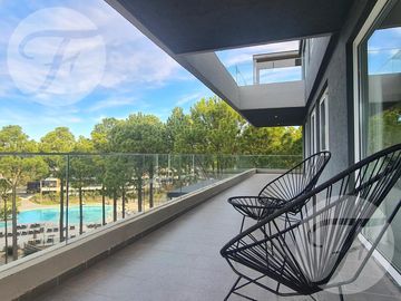 Venta en Renata Norte Pinamar I Departamento de dos dormitorios con terraza y cochera