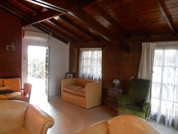 CASA EN VENTA EN COUNTRY MASCHWITZ CLUB