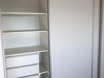 Departamento semi-piso 3 ambientes con 2 cocheras en venta - Berazategui