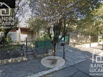 Casa en Venta sobre dos lotes en Berazategui Ideal desarrollos Inmobiliarios.