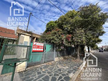 Casa en Venta sobre dos lotes en Berazategui Ideal desarrollos Inmobiliarios.