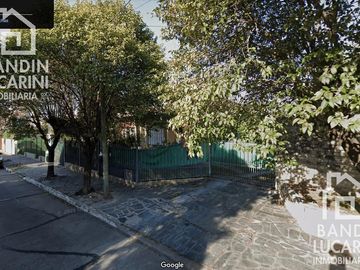 Casa en Venta sobre dos lotes en Berazategui Ideal desarrollos Inmobiliarios.