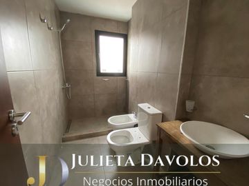 Casa en Venta 7 ambientes Barrio El Canton Golf con vista al golf