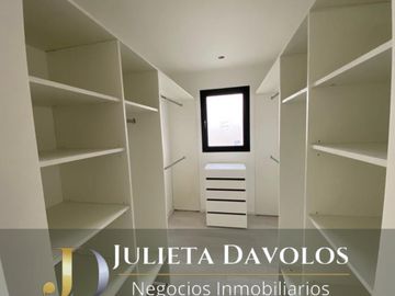 Casa en Venta 7 ambientes Barrio El Canton Golf con vista al golf
