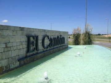 Casa en Venta 7 ambientes Barrio El Canton Golf con vista al golf
