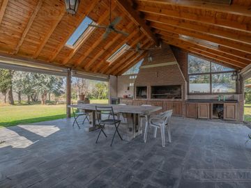 Casa en Villa Rosa , zona Pilar del Este, Pilar