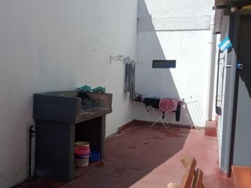 Casa en venta - 2 Dormitorios 1 Baño - Beccar, San Isidro