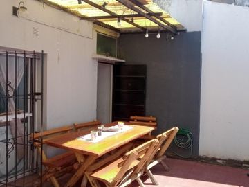 Casa en venta - 2 Dormitorios 1 Baño - Beccar, San Isidro