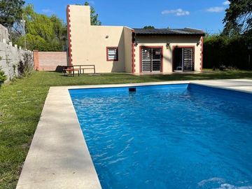 Casa quinta en venta - 1 Dormitorio 1 Baño - Cocheras - 774Mts2 - General Rodríguez