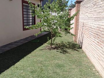 Casa quinta en venta - 1 Dormitorio 1 Baño - Cocheras - 774Mts2 - General Rodríguez