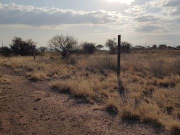 VENTA Terreno 800 m2. Autopista 25 de Mayo