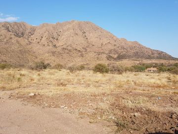 VENTA Terreno 800 m2. Autopista 25 de Mayo