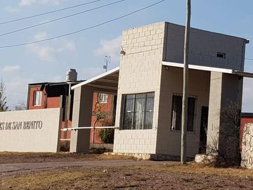 VENTA Terreno 800 m2. Autopista 25 de Mayo