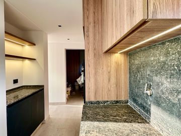 Casa con dormitorio prinpal en PB!!!