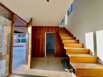 Casa con dormitorio prinpal en PB!!!