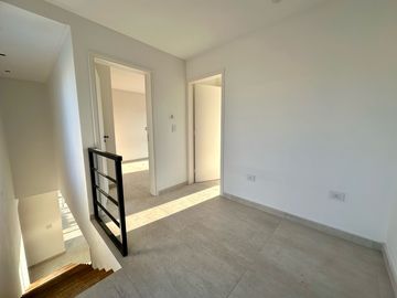 Casa con dormitorio prinpal en PB!!!