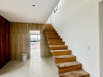 Casa con dormitorio prinpal en PB!!!