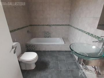 Casa en venta en el canton golf