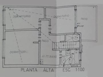 Casa de 3 dormitorios con quincho, pileta y cochera