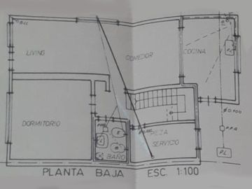 Casa de 3 dormitorios con quincho, pileta y cochera