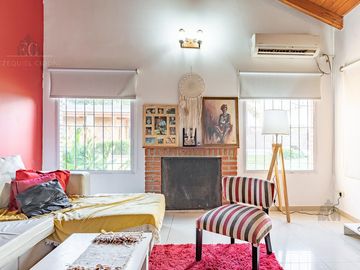 Casa en Funes 3 Dormitorios Av. Fuerzas Aereas excelente ubicación