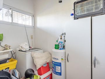 Casa en Funes 3 Dormitorios Av. Fuerzas Aereas excelente ubicación