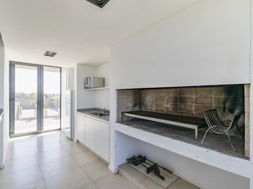 Venta  Departamento 3 ambientes con Jardín en Nuevo Beccar Central