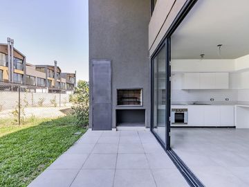 Venta  Departamento 3 ambientes con Jardín en Nuevo Beccar Central