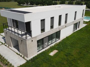 Casa en venta en Everlinks Golf
