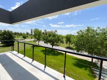 Casa en venta en Everlinks Golf