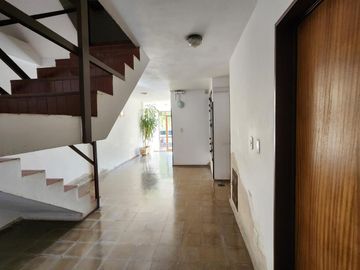 Dpto como NUEVO. 2 Dormitorio/ 2 PATIOS- Bº ALTO ALBERDI