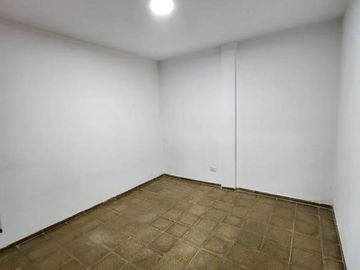 Dpto como NUEVO. 2 Dormitorio/ 2 PATIOS- Bº ALTO ALBERDI