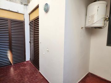 Dpto como NUEVO. 2 Dormitorio/ 2 PATIOS- Bº ALTO ALBERDI