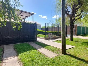 Casa de 3 amb. a la venta en Cañuelas