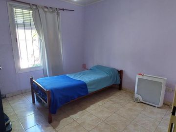Casa de 3 amb. a la venta en Cañuelas
